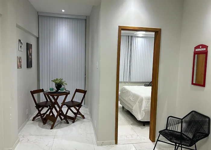 Apartamento espaçoso de 1 quarto em Copacabana Rio de Janeiro